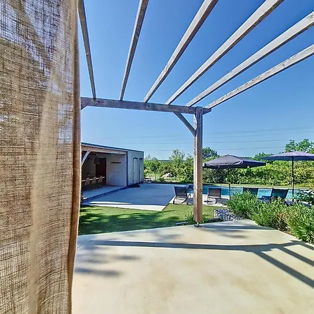 فيلة Equipee - Piscine & Pool House - Clim